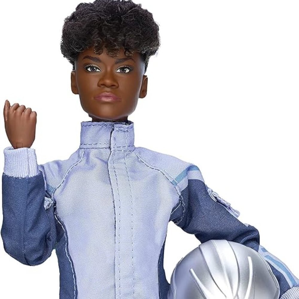 Fresh Fierce Marvel Black Panther : Wakanda Forever 11.5" Fashion Doll Shuri